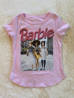 Barbie Pink T-Shirt Girl's size 6X Dolls in the City Scene